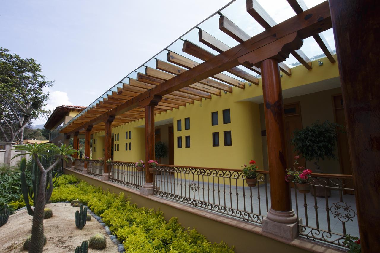 מלון Tacámbaro de Codallos Quinta Sauz מראה חיצוני תמונה
